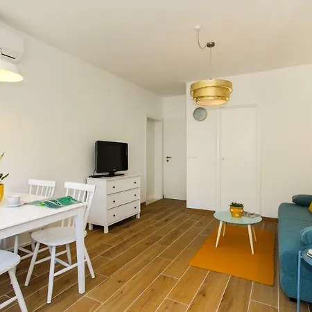 Lydia Apartment *